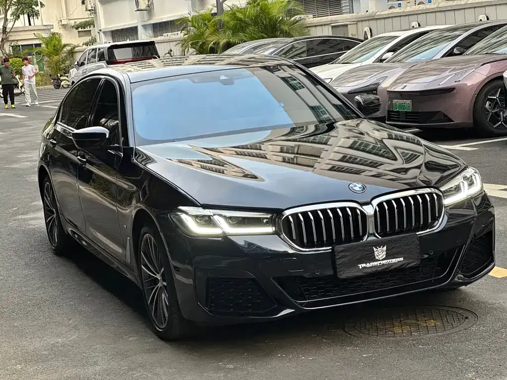 BMW 5 Series — фото 3