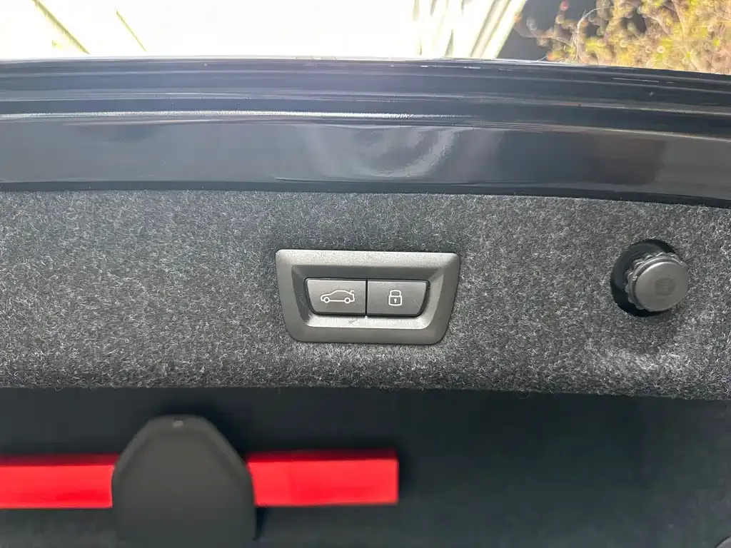 BMW 5 Series — фото 9