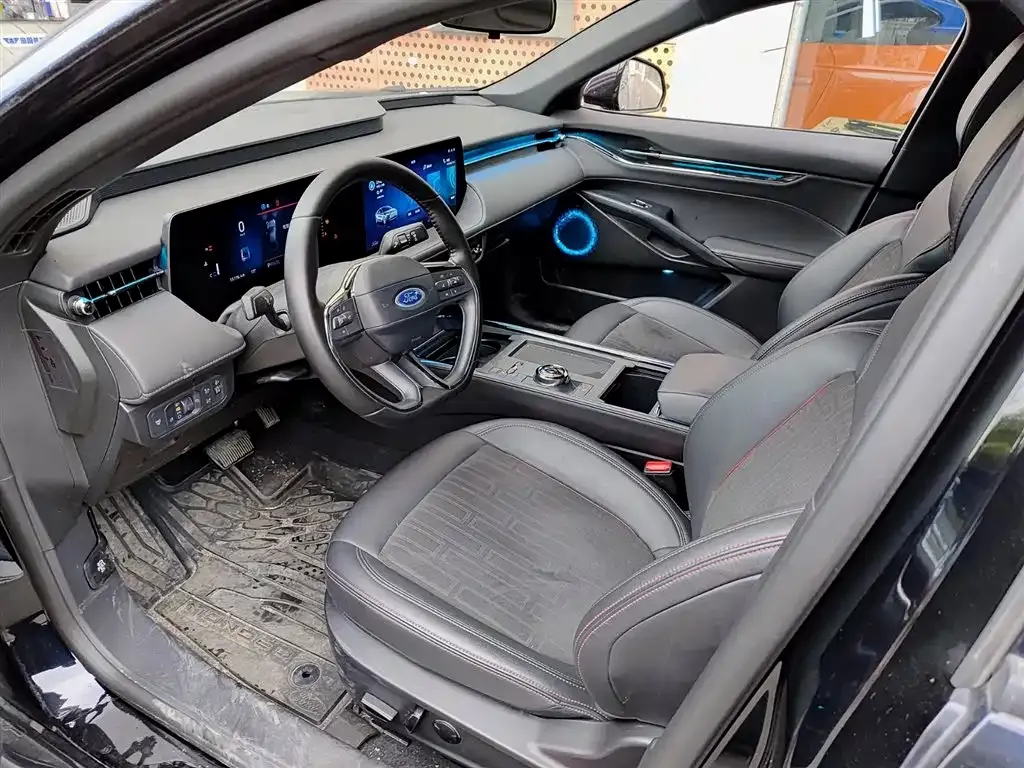 Ford Mondeo 2024 из CN, фото 2
