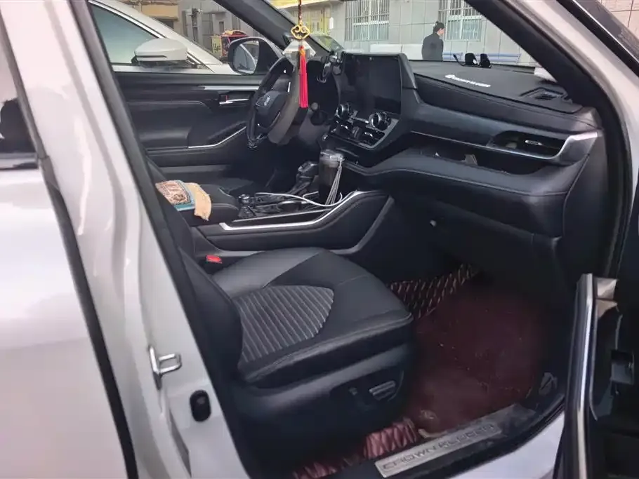 Toyota Crown Kluger 2023 из CN, фото 8