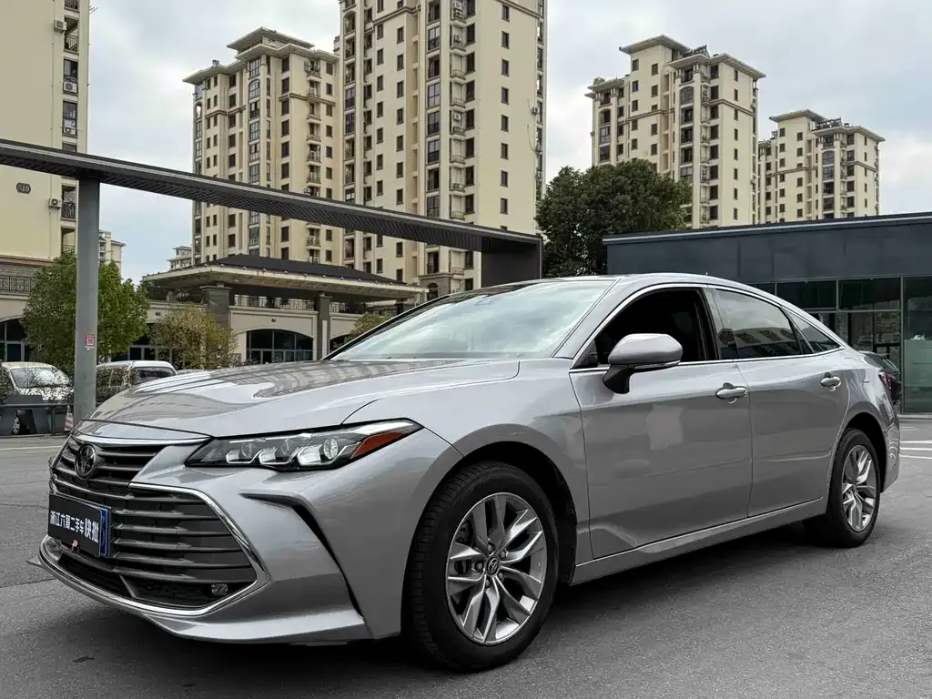 Toyota Avalon 2022 из CN, фото 1