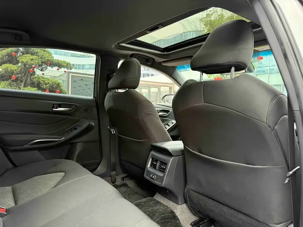 Toyota Avalon 2022 из CN, фото 6