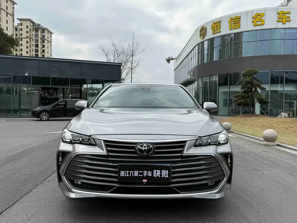 Toyota Avalon 2022 из CN, фото 8