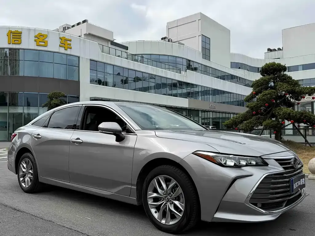 Toyota Avalon 2022 из CN, фото 9