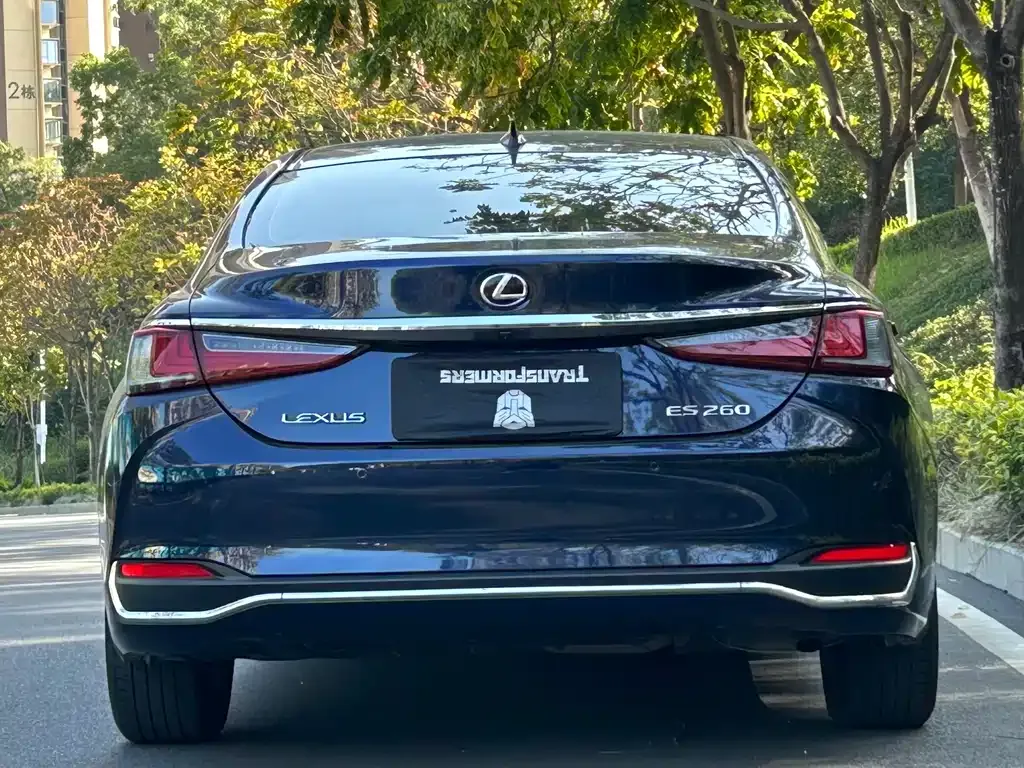 Lexus ES — фото 2