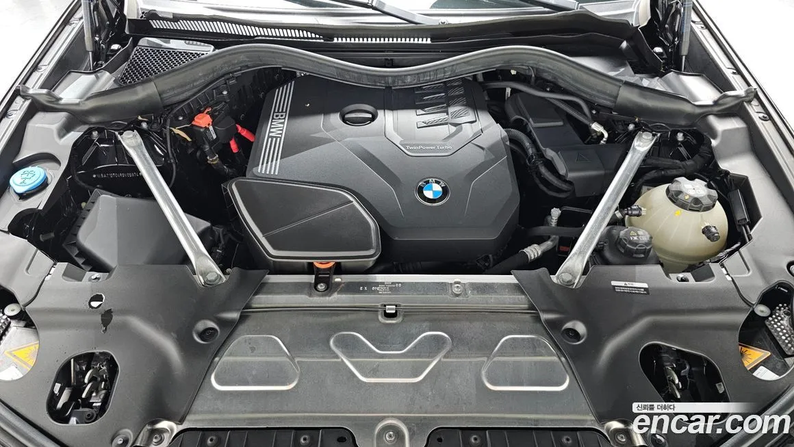 BMW X4 2024 из KR, фото 2