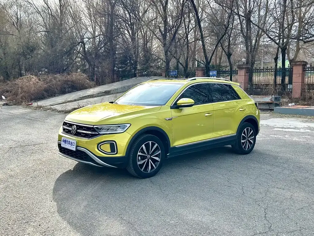 Volkswagen T-Roc — фото 1