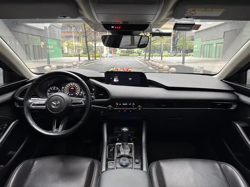 Mazda 3 Axela 2021 из CN, фото 4