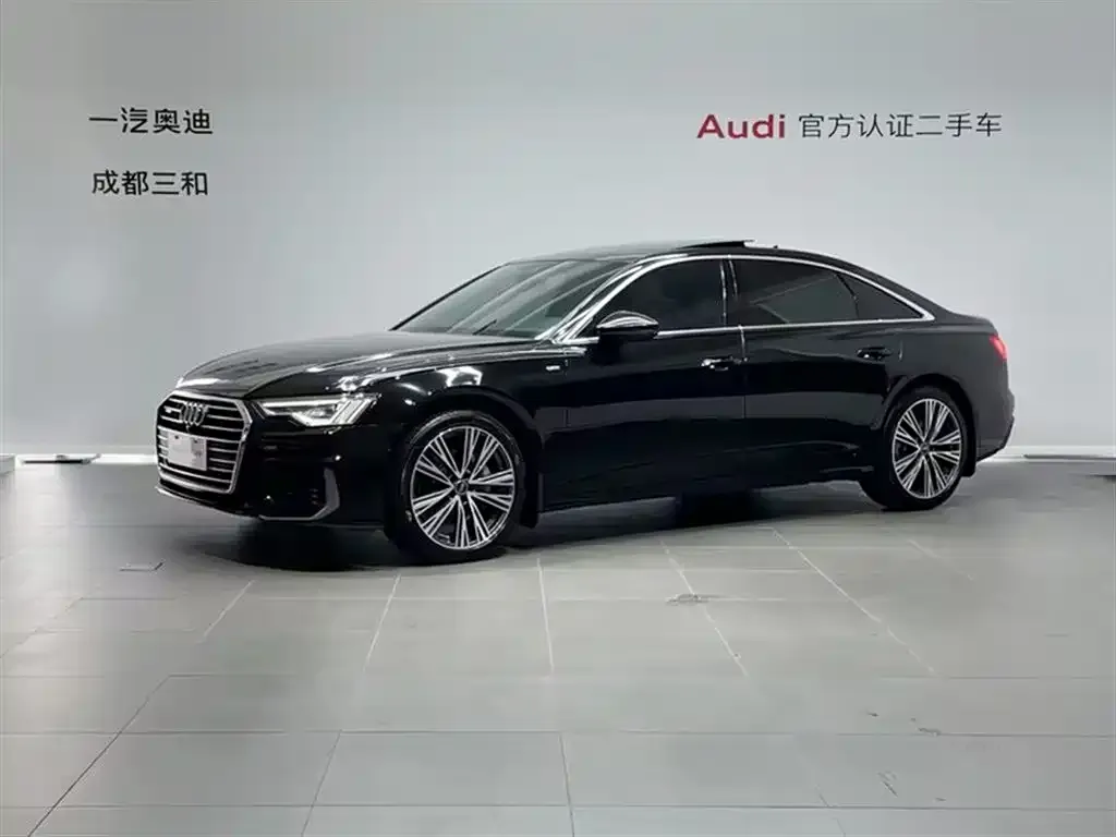 Audi A6L — фото 1