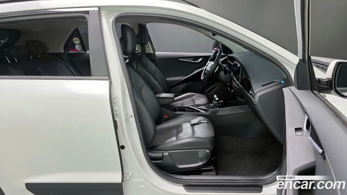 Kia Niro — фото 10