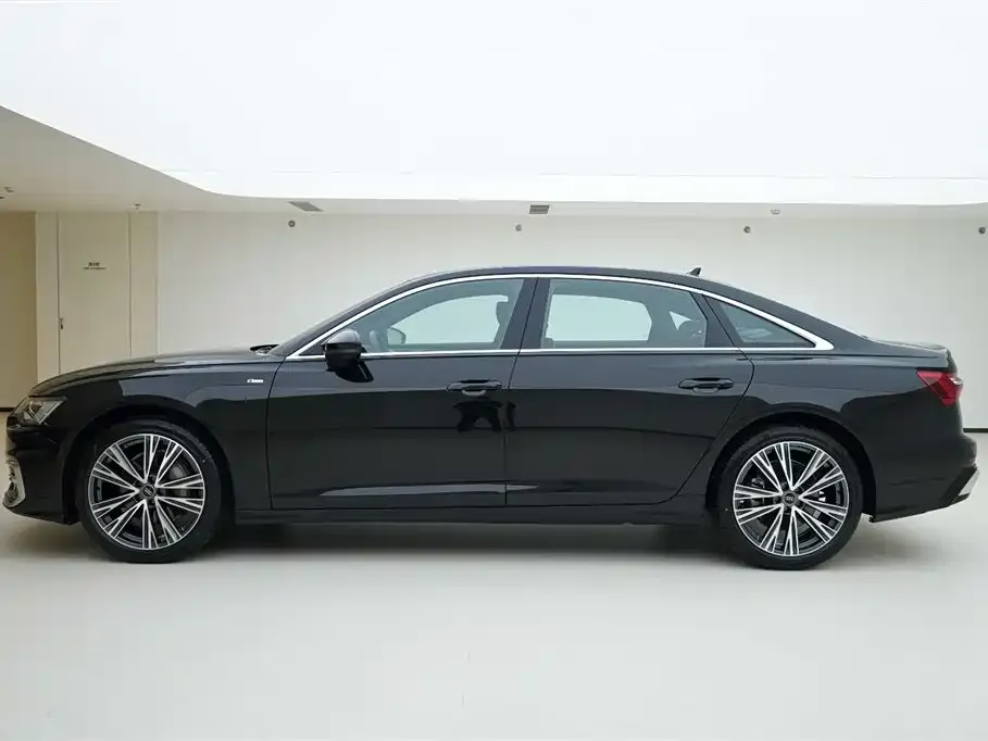 Audi A6L — фото 6