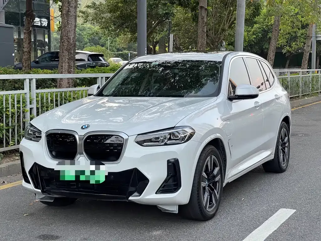 BMW iX3 2025 из CN, фото 1