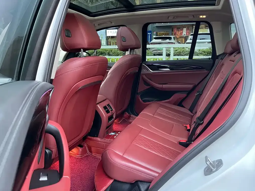 BMW iX3 2025 из CN, фото 8