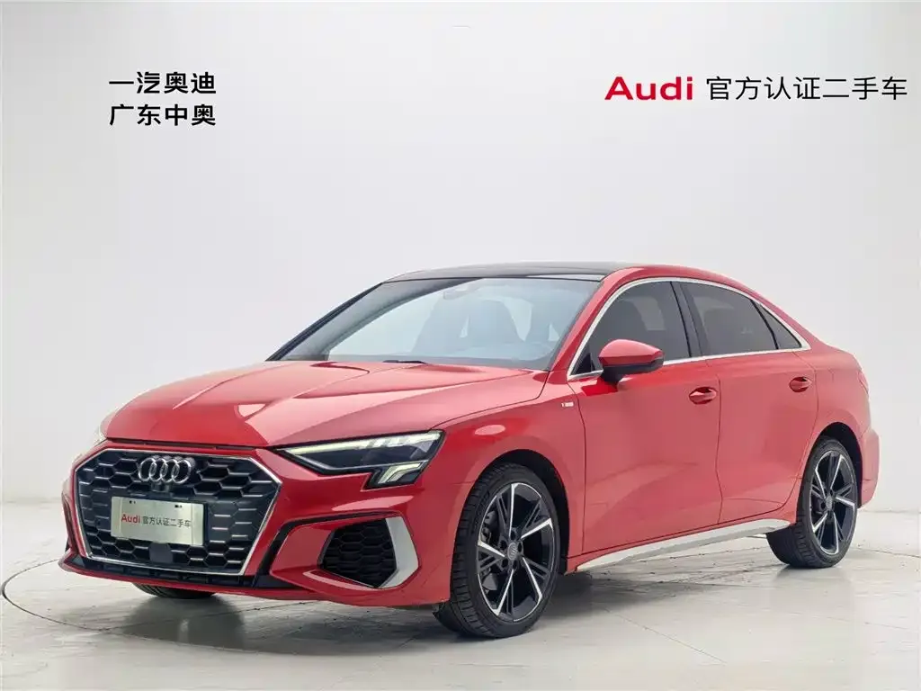 Audi A3 — фото 1