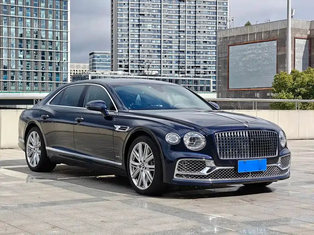 Bentley Flying Spur — фото 8