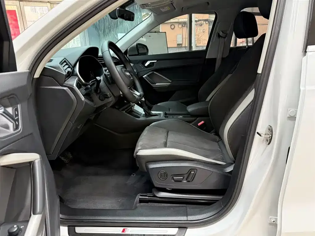 Audi Q3 2022 из CN, фото 4