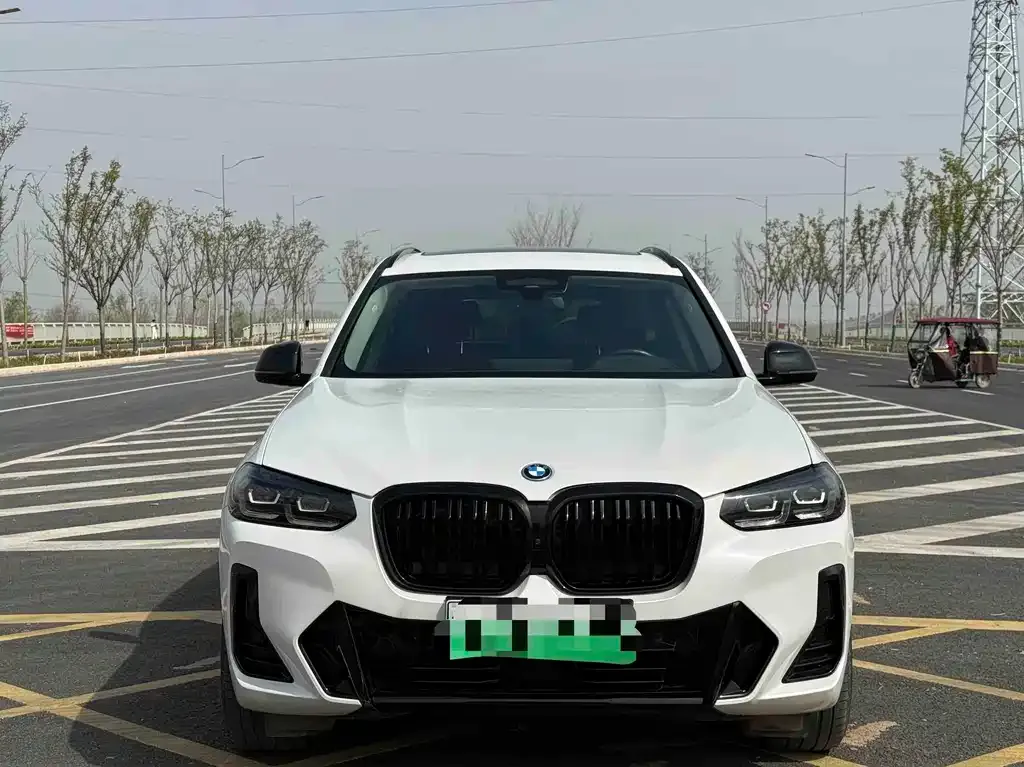 BMW iX3 — фото 1