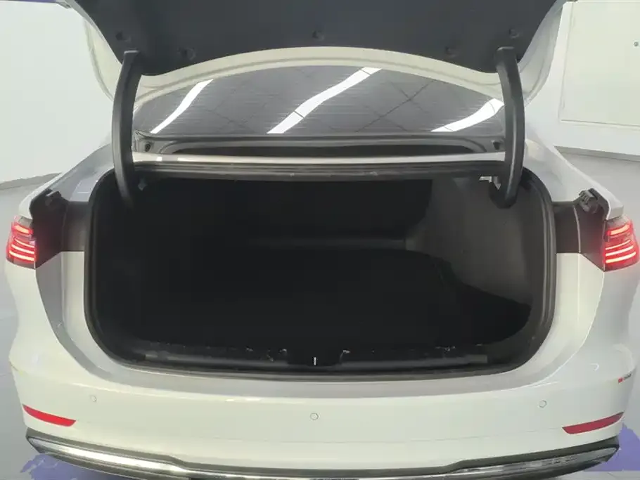 Geely 银河A7 2025 из CN, фото 4