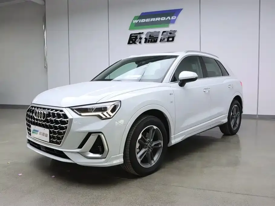 Audi Q3 2024 из CN, фото 1