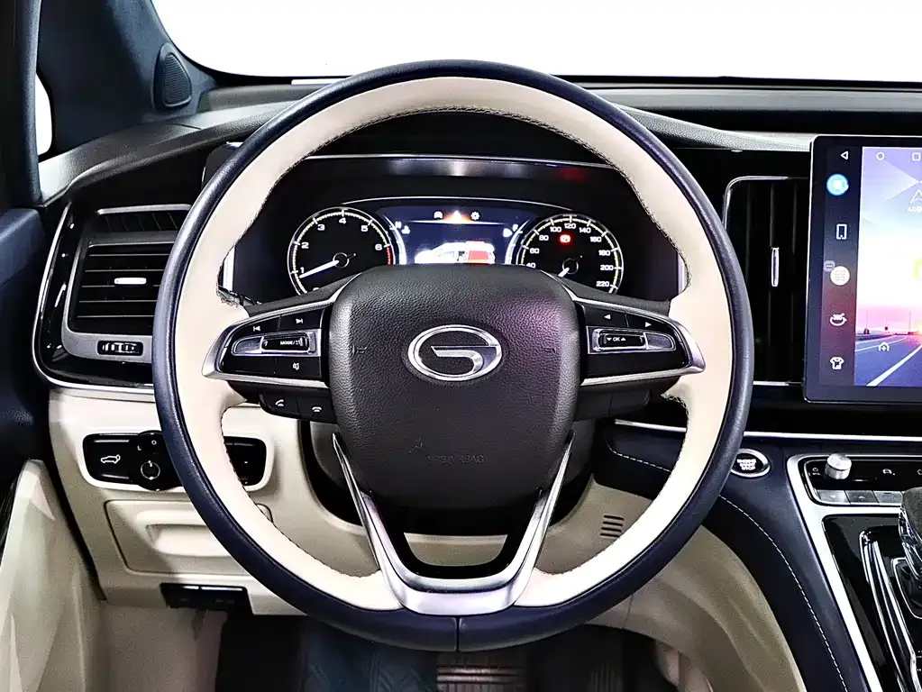 GAC Motor Trumpchi M8 — фото 8