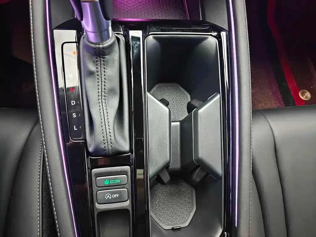 Honda Inspire 2024 из CN, фото 8