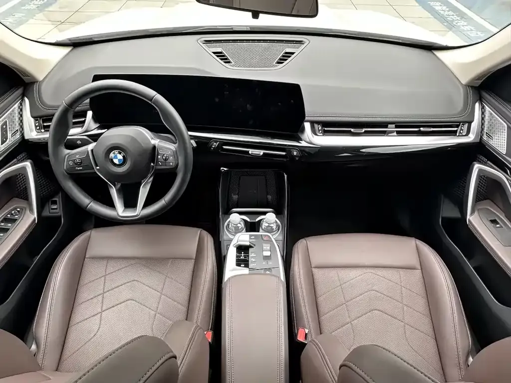 BMW X1 2025 из CN, фото 6