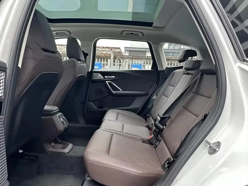 BMW X1 2025 из CN, фото 2