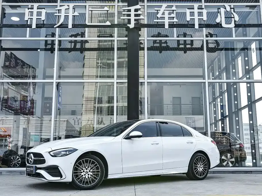 Mercedes-Benz C-Class — фото 1