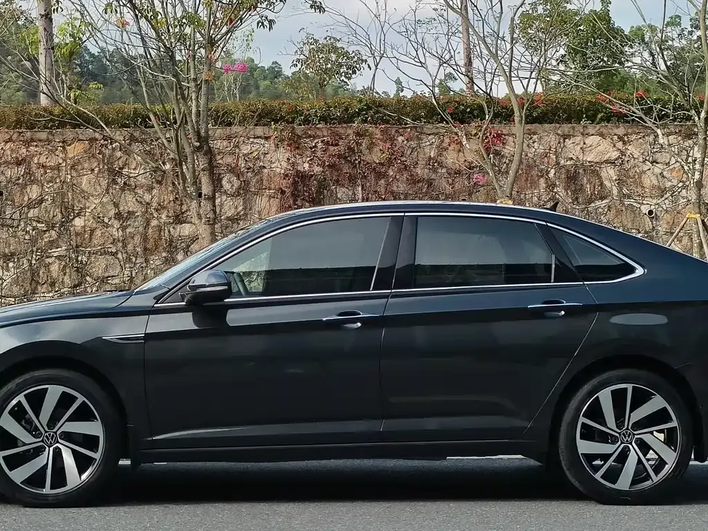 Volkswagen Sagitar 2023 из CN, фото 5