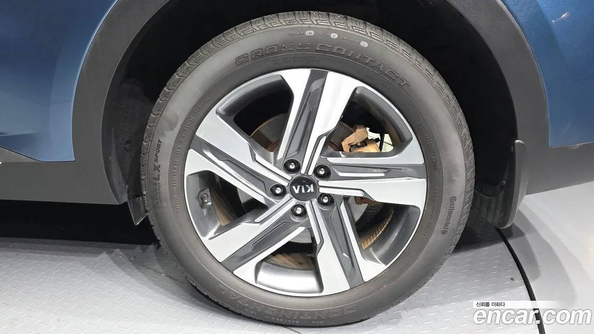 Kia Sorento — фото 8