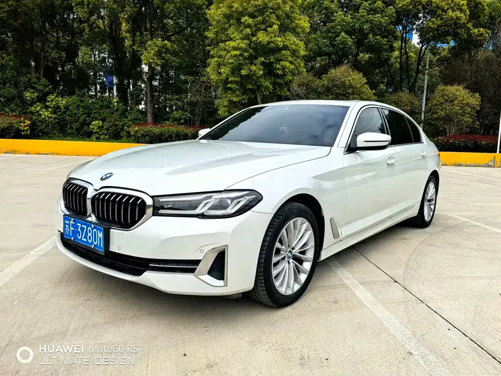 BMW 5 Series — фото 1