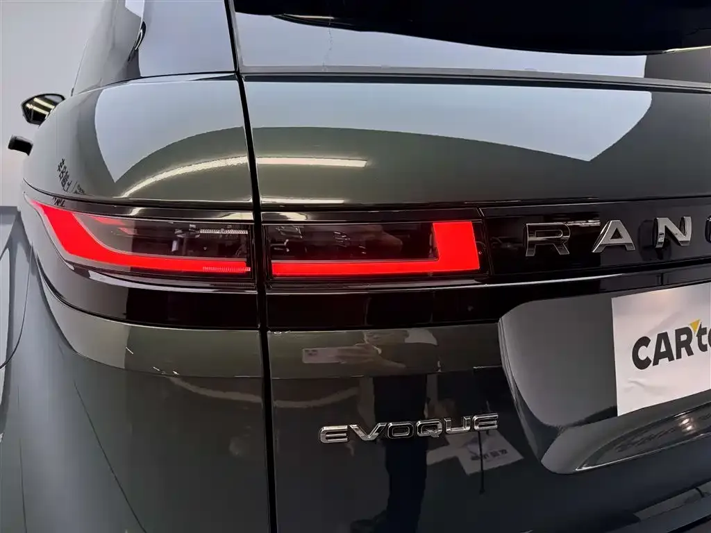 Land Rover Evoque — фото 10