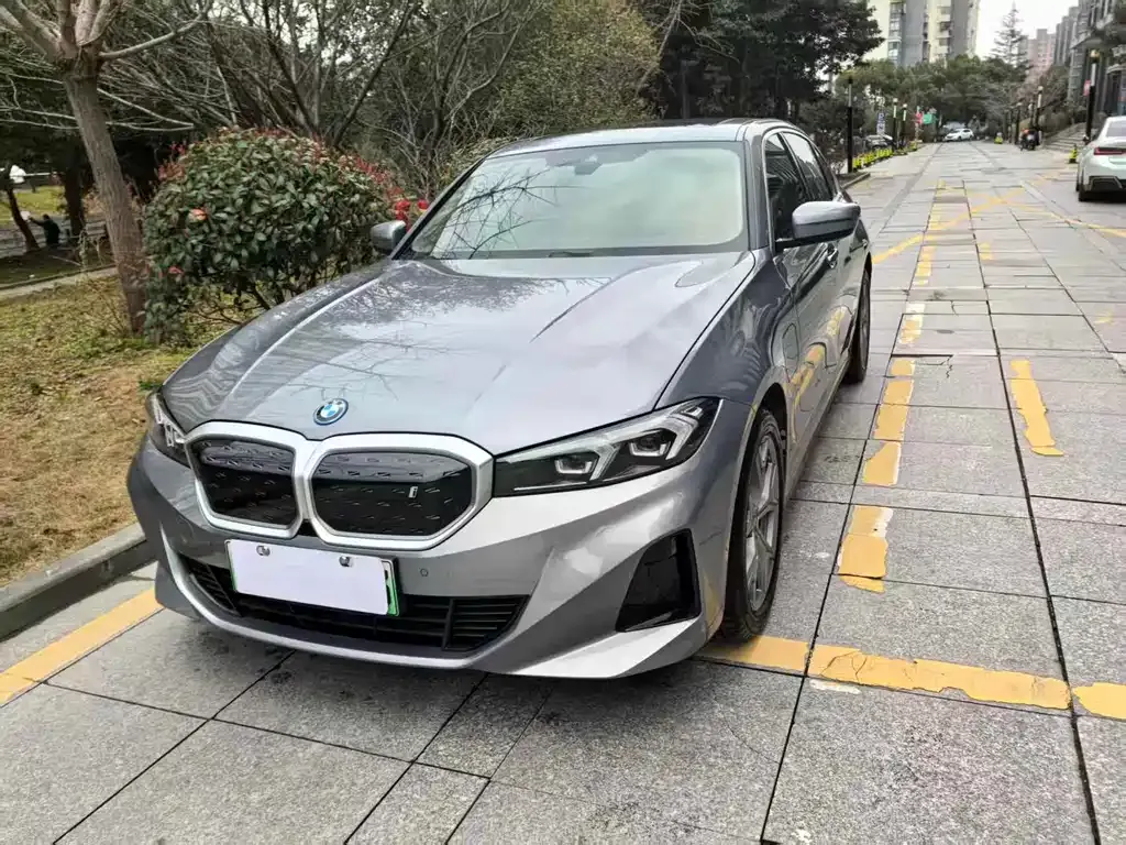 BMW i3 — фото 1