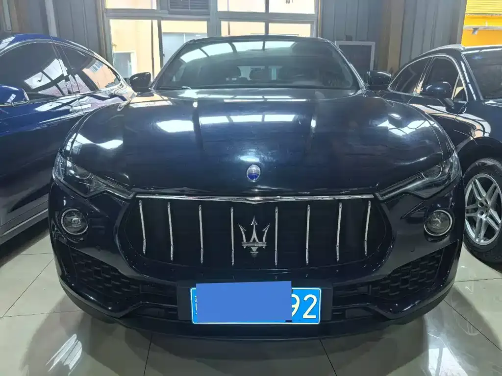 Maserati Levante — фото 3