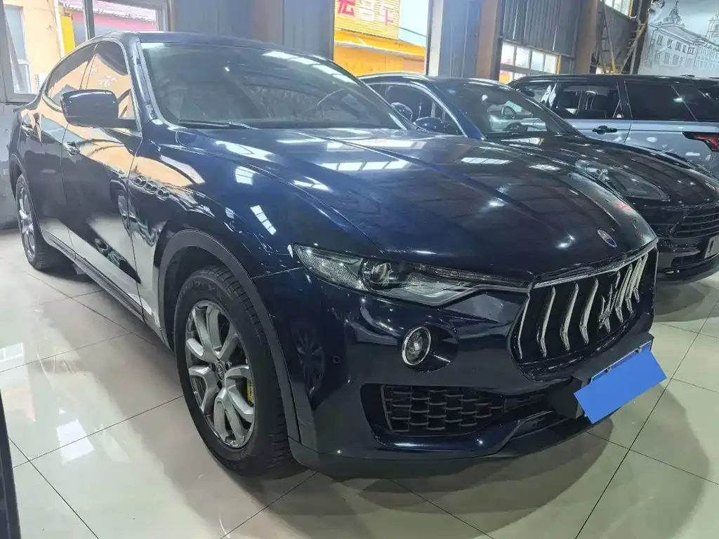 Maserati Levante — фото 7