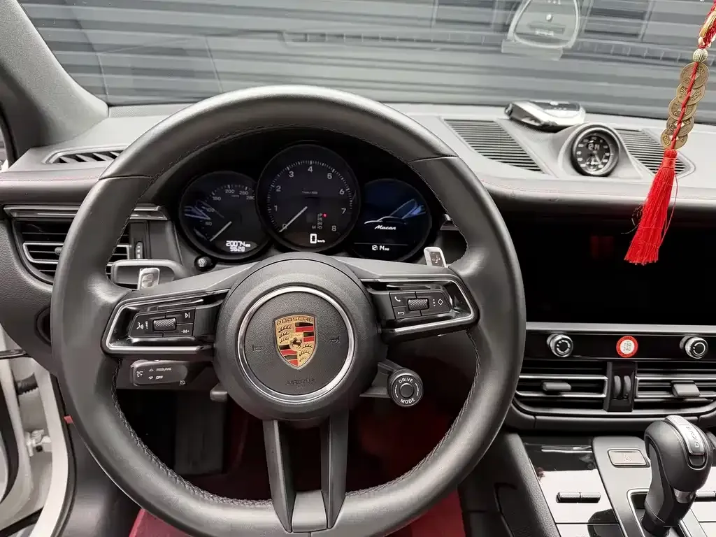 Porsche Macan 2025 из CN, фото 9