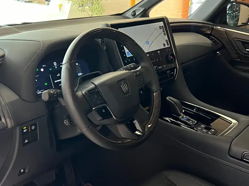 Toyota Vellfire 2024 из CN, фото 10