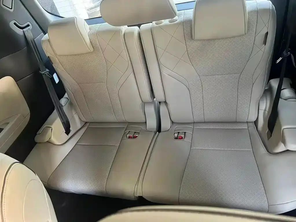 Toyota Alphard 2026 из CN, фото 9