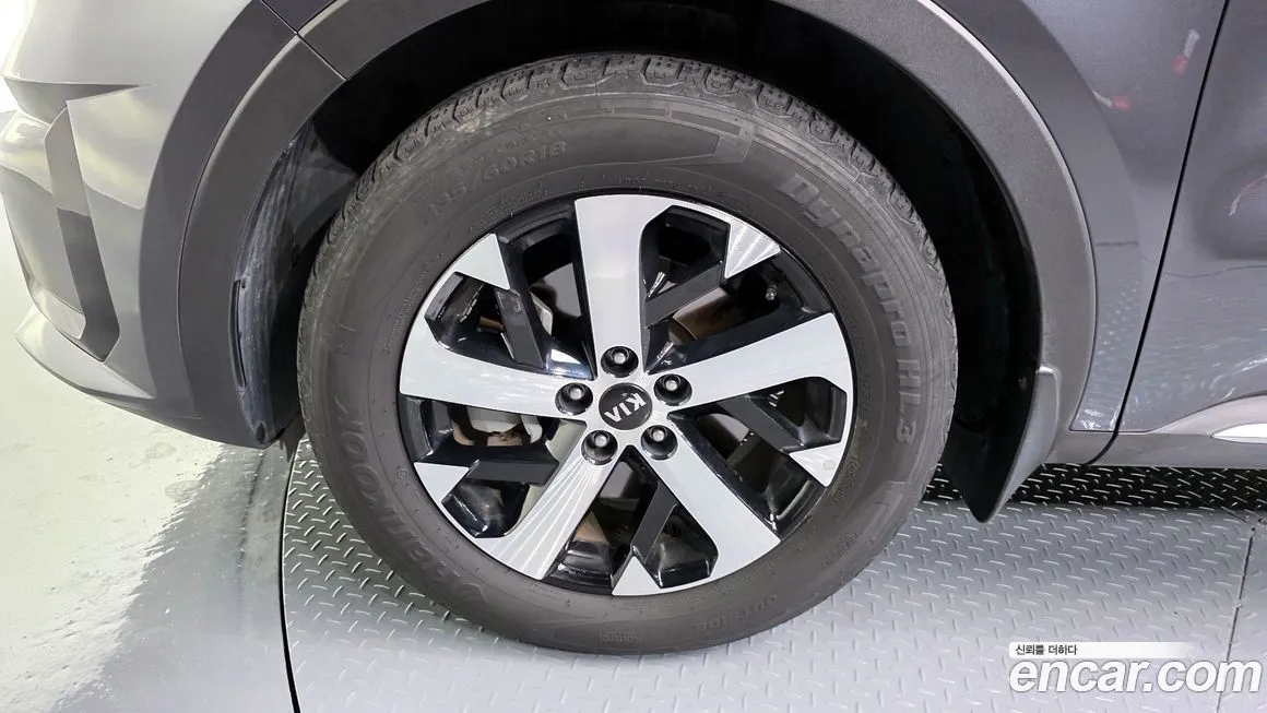 Kia Sorento — фото 6