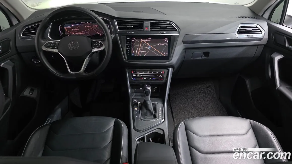 Volkswagen Tiguan — фото 7
