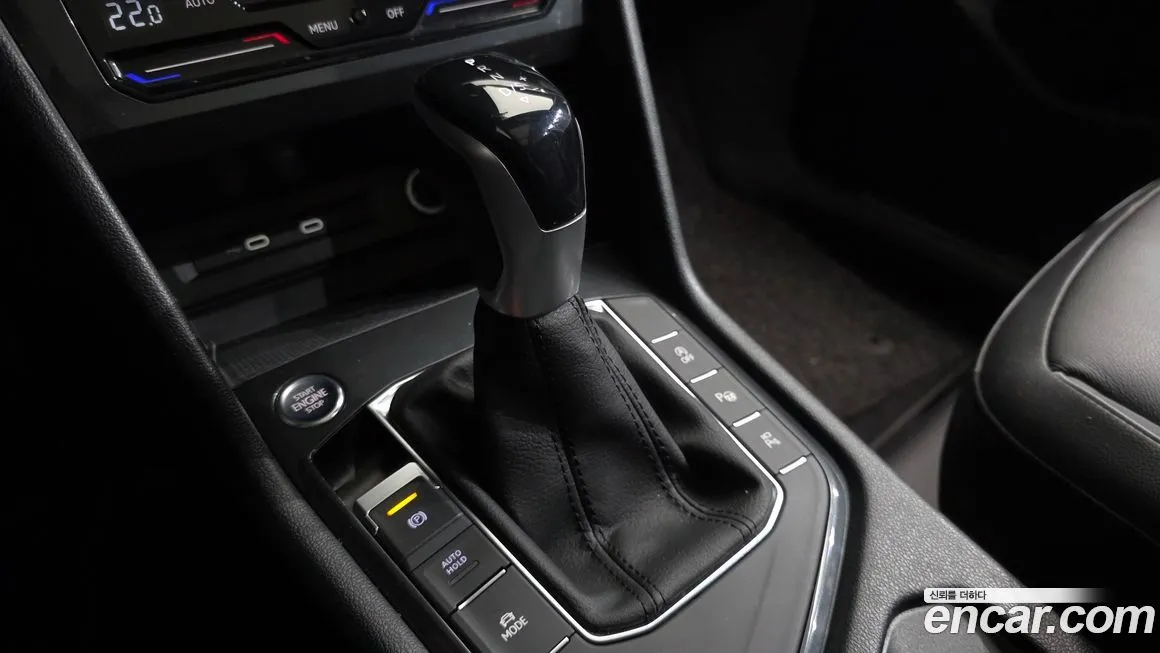Volkswagen Tiguan — фото 8