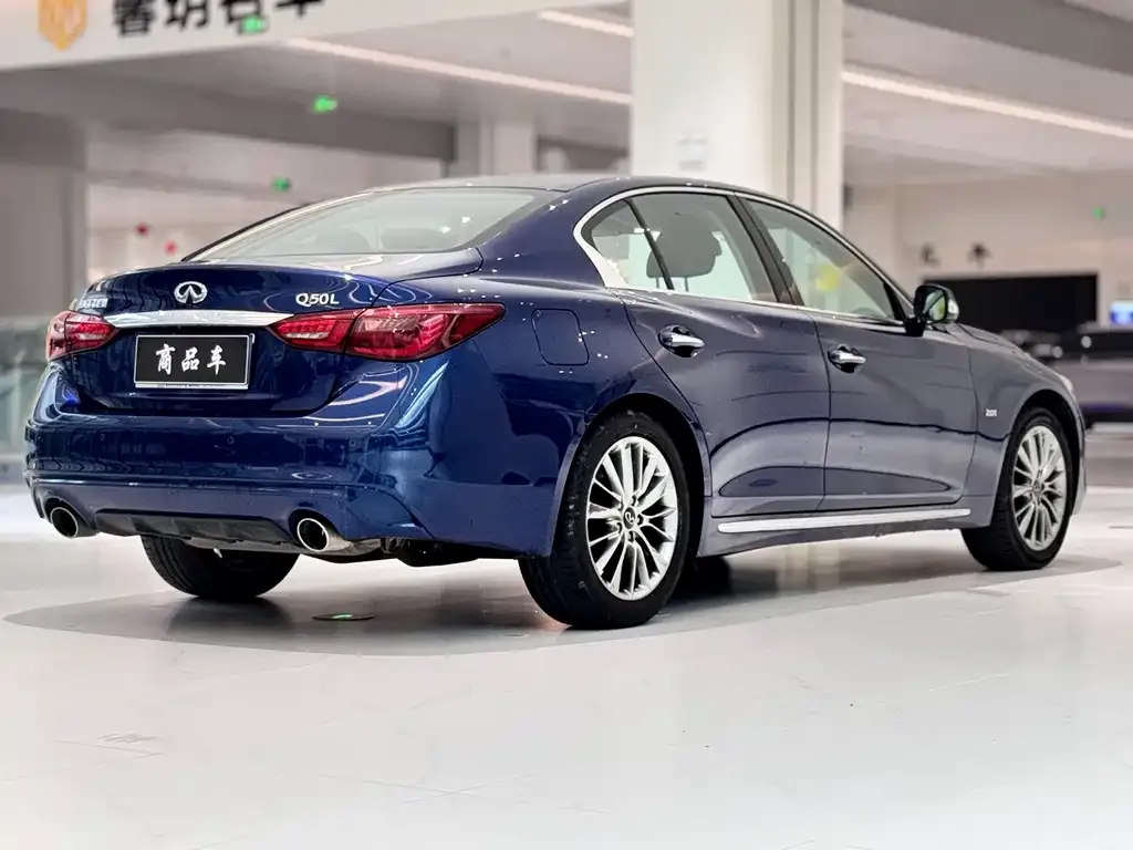 Infiniti Q50L — фото 6
