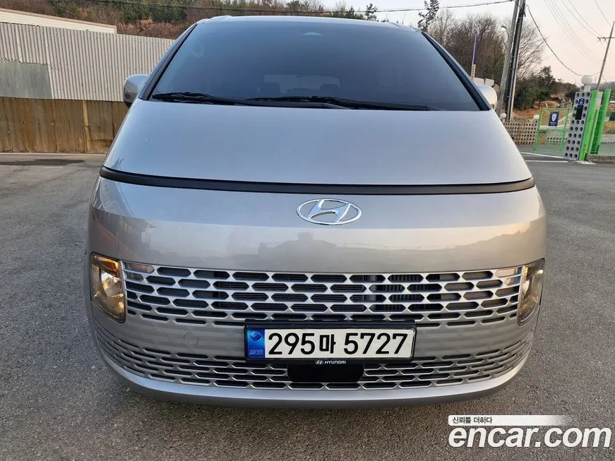 Hyundai Staria 2023 из KR, фото 1