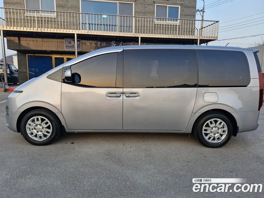 Hyundai Staria 2023 из KR, фото 10