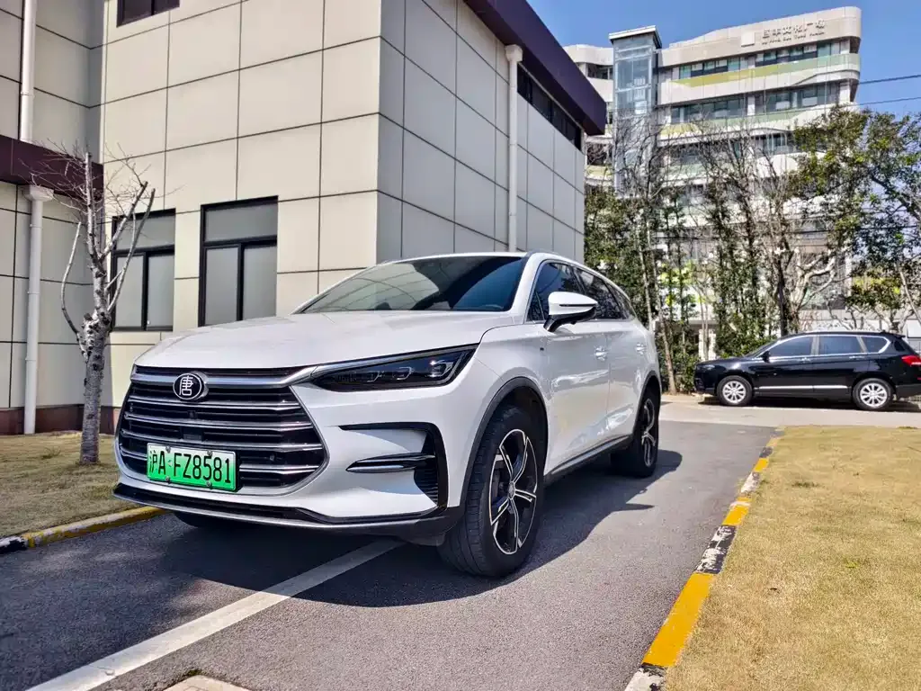 BYD Tang New Energy — фото 1
