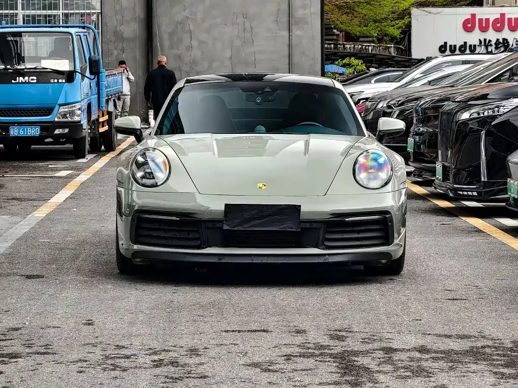 Porsche 911 2021 из CN, фото 8