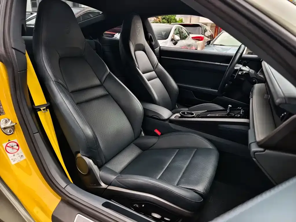 Porsche 911 2021 из CN, фото 5