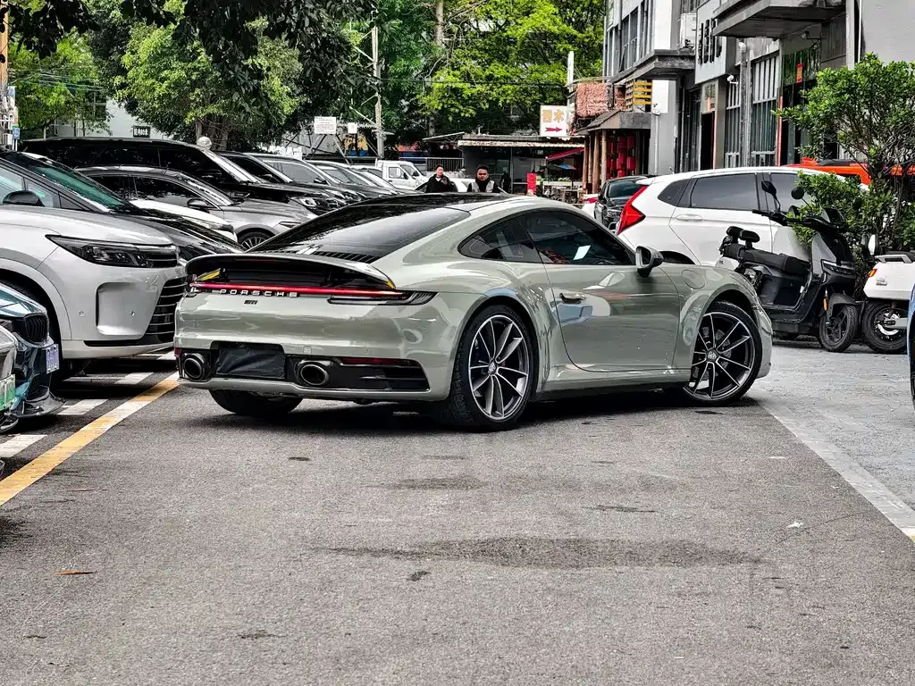 Porsche 911 2021 из CN, фото 9