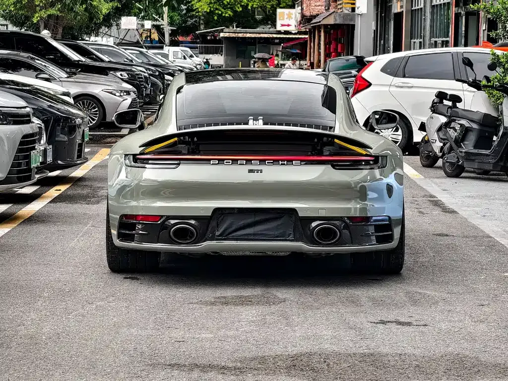 Porsche 911 2021 из CN, фото 10