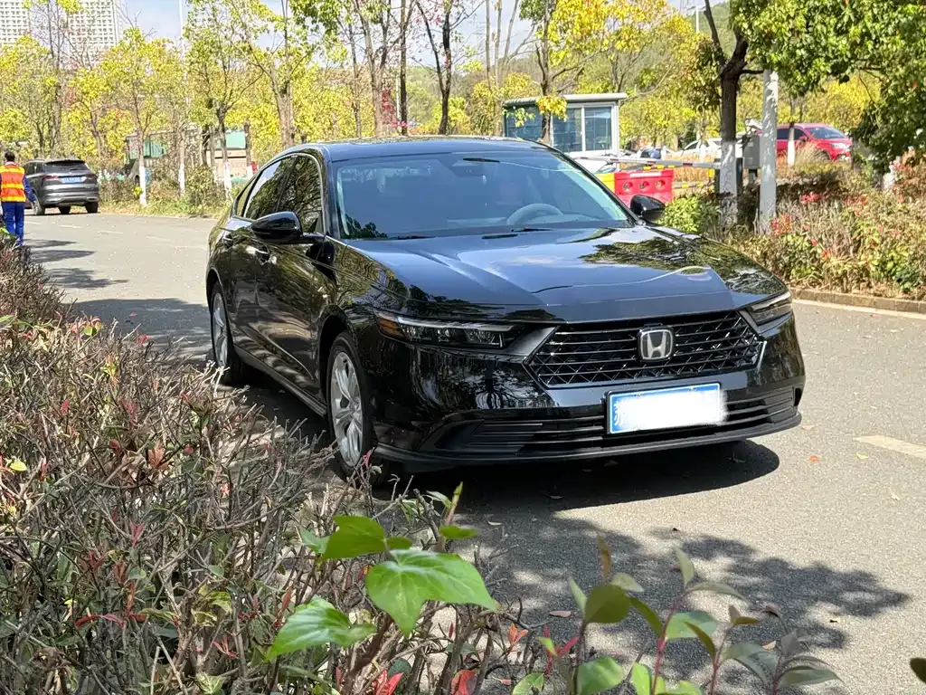 Honda Accord — фото 4